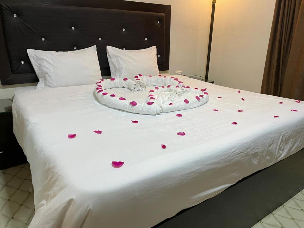 Plaza View Hostel Aţ Ţayyibah 外观 照片